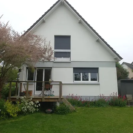 Maison Individuelle 110 M2-3 Chambres-jardin 1000 M2